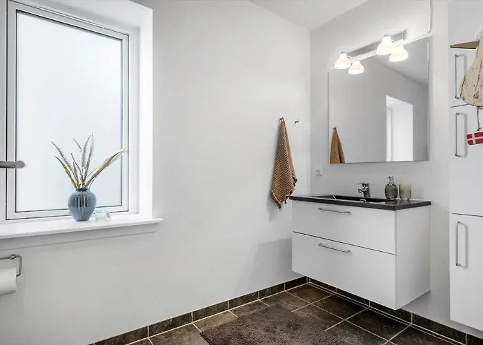 797-hvide-sande-strandgade-6-lejl-2 * Hvide Sande